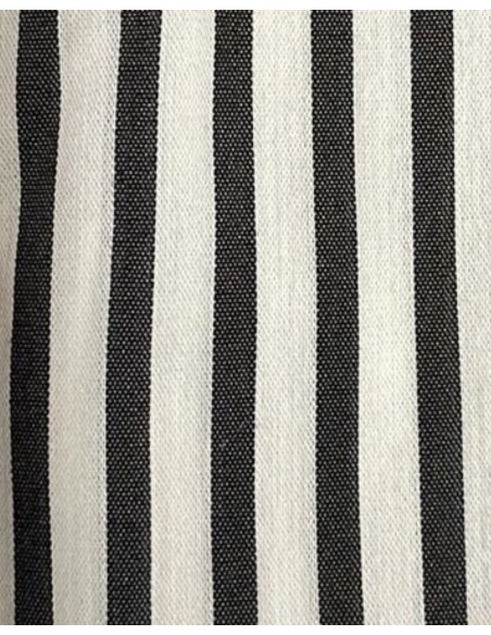 Camisa de rayas con volante en cuello y hombros