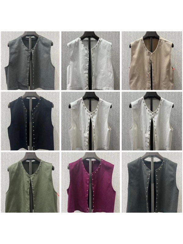 Chaleco tachas cuadrado