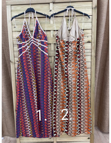 Vestido calado cogido al cuello cordon