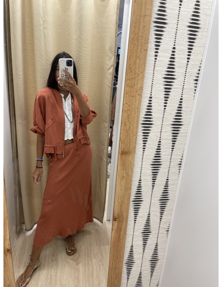 Falda midi fina mini puntilla