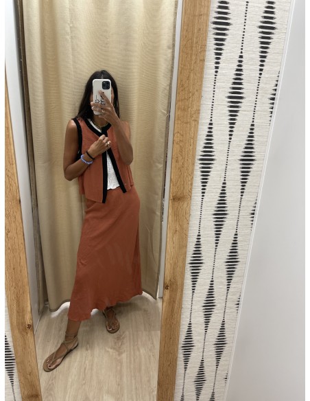 Falda midi fina mini puntilla