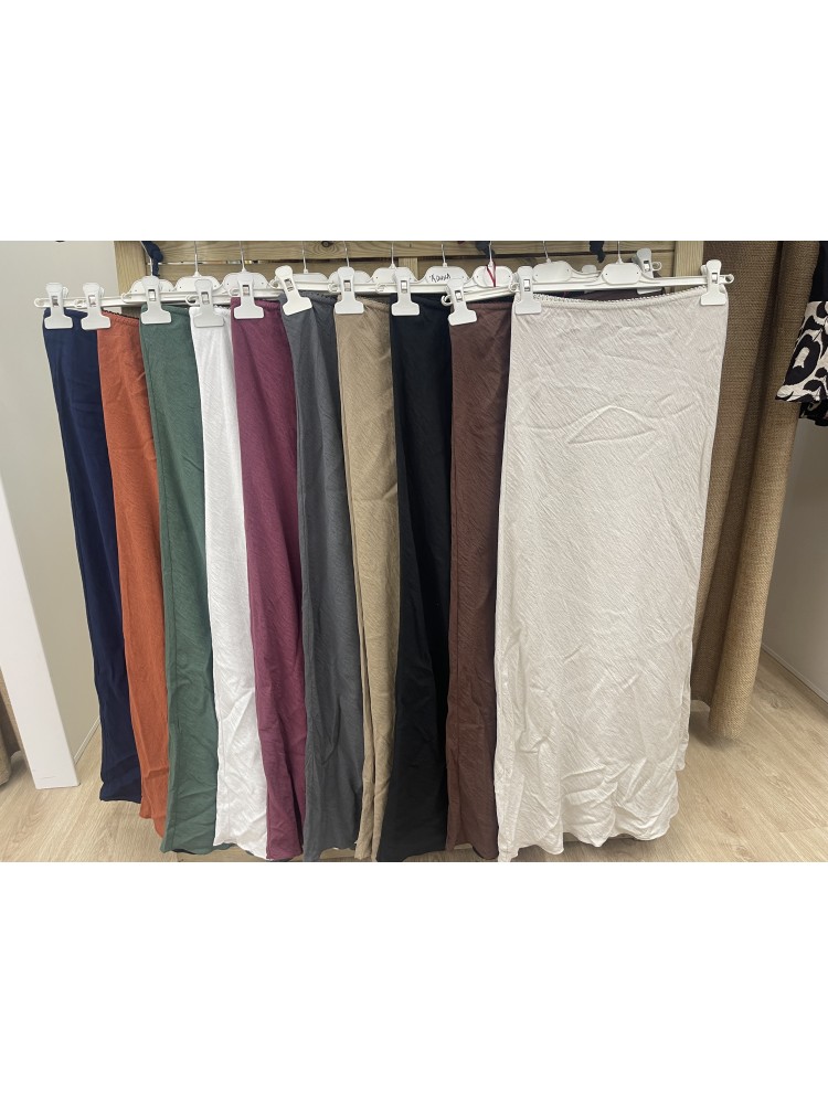 Falda midi fina mini puntilla