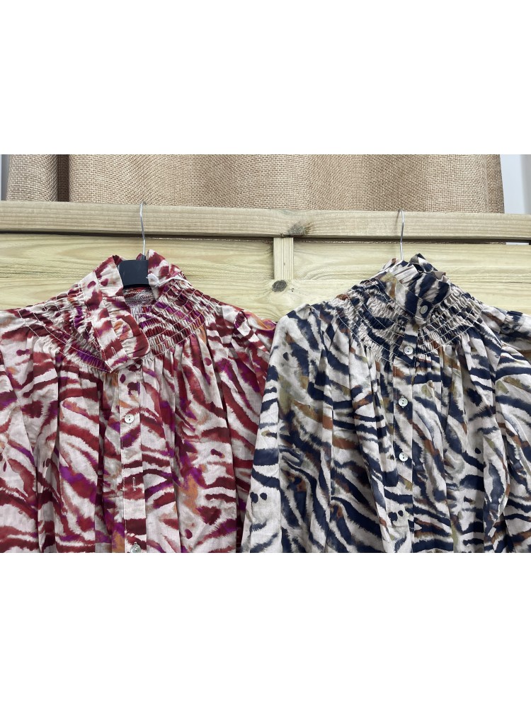 Camisa estampado cuello y puño fruncidos