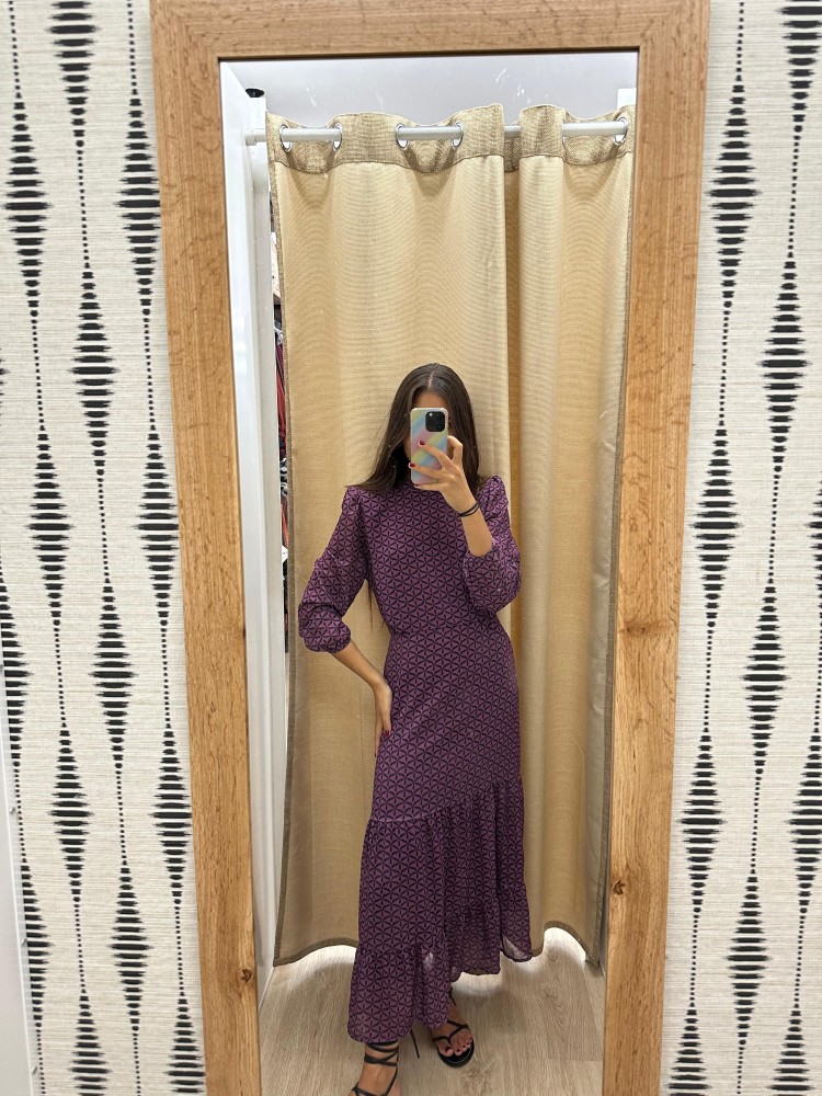 Vestido estampado de gasa con hombrera y corte