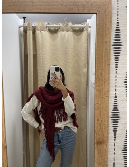 Capa de lana en pico flecos