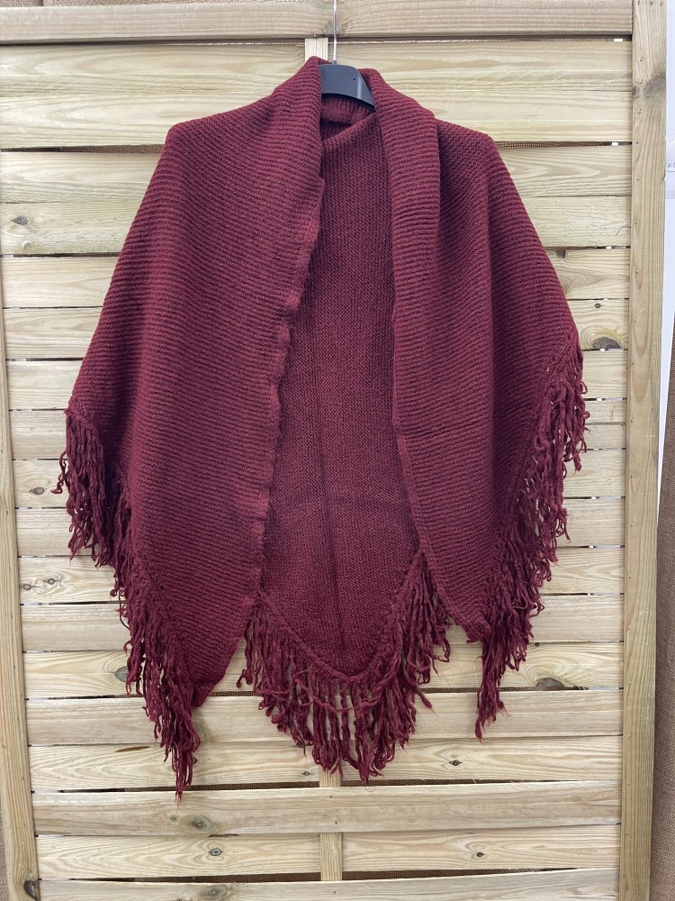 Capa de lana en pico flecos