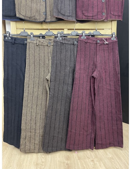 Pantalón recto espigas con rayas verticales