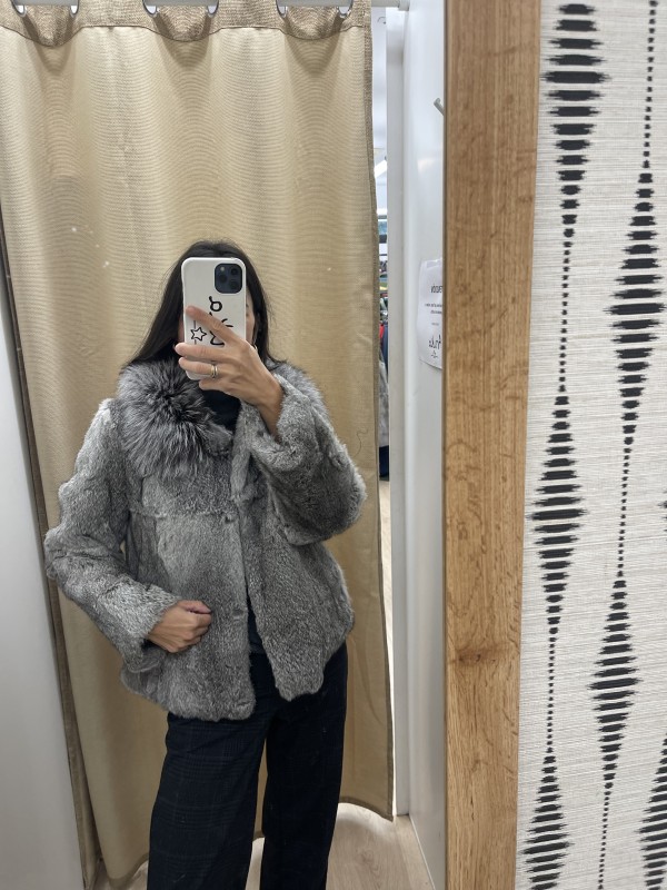 Chaqueta con cuello de pelo natural 2