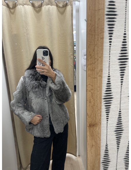 Chaqueta con cuello de pelo natural