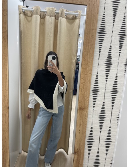 Capa asimetrica con borde claro