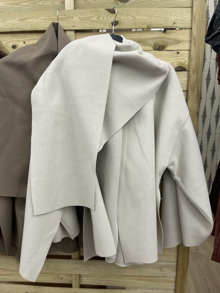 Capa de paño cruzada