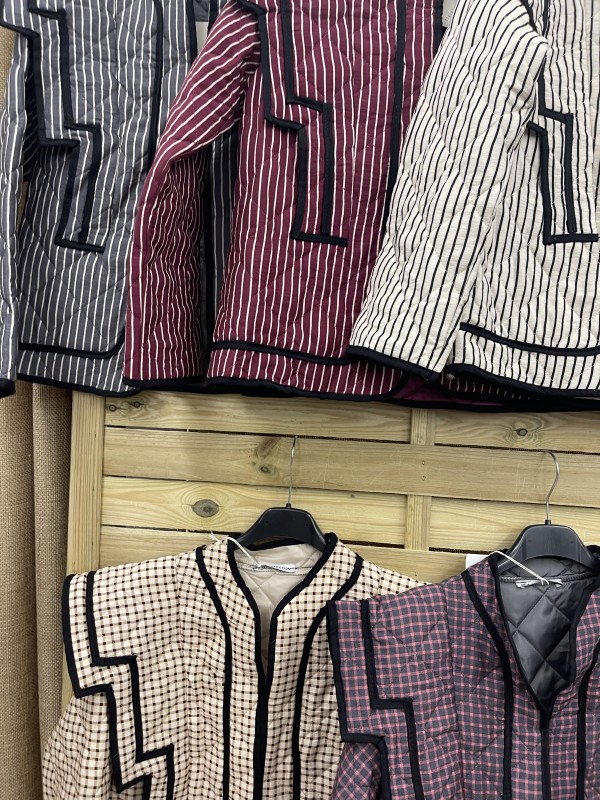 Chaqueta estampada doble vivo negro 2