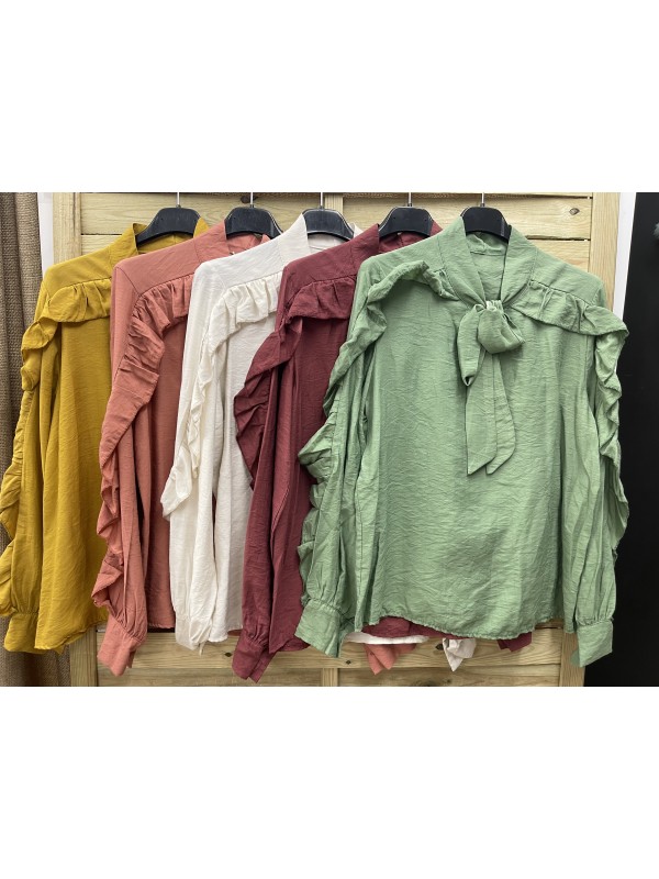 Camisa lisa volante en mangas y lazada 2