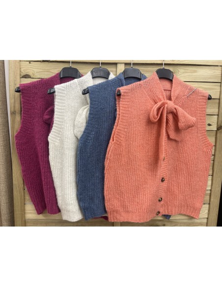 Chaleco de punto con botones y lazada