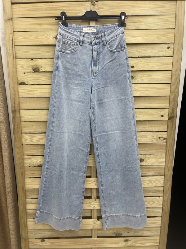 Jeans Amelia bajo ancho