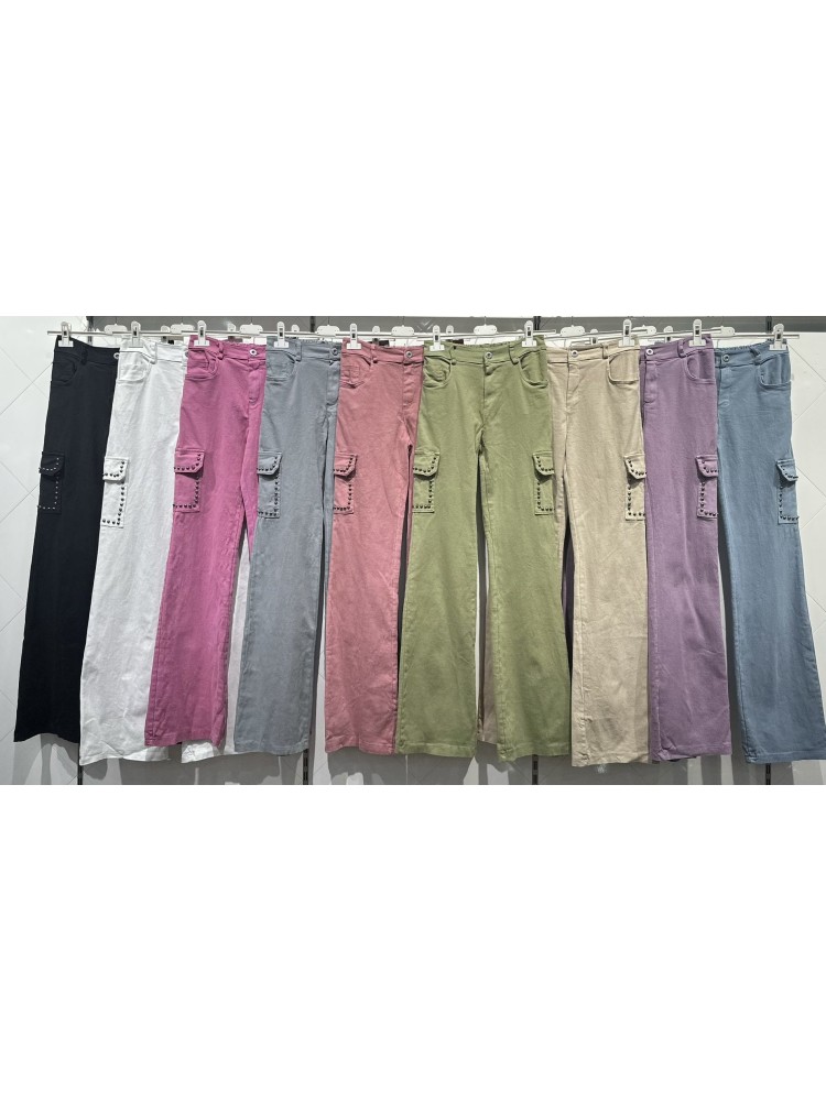 Pantalon bolsillos laterales con tachas