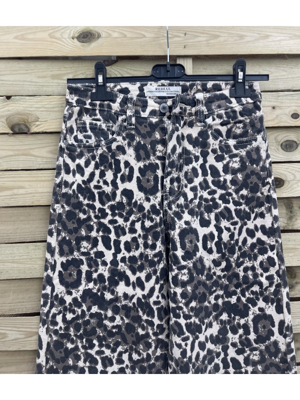 Jeans leopardo fondo claro 2