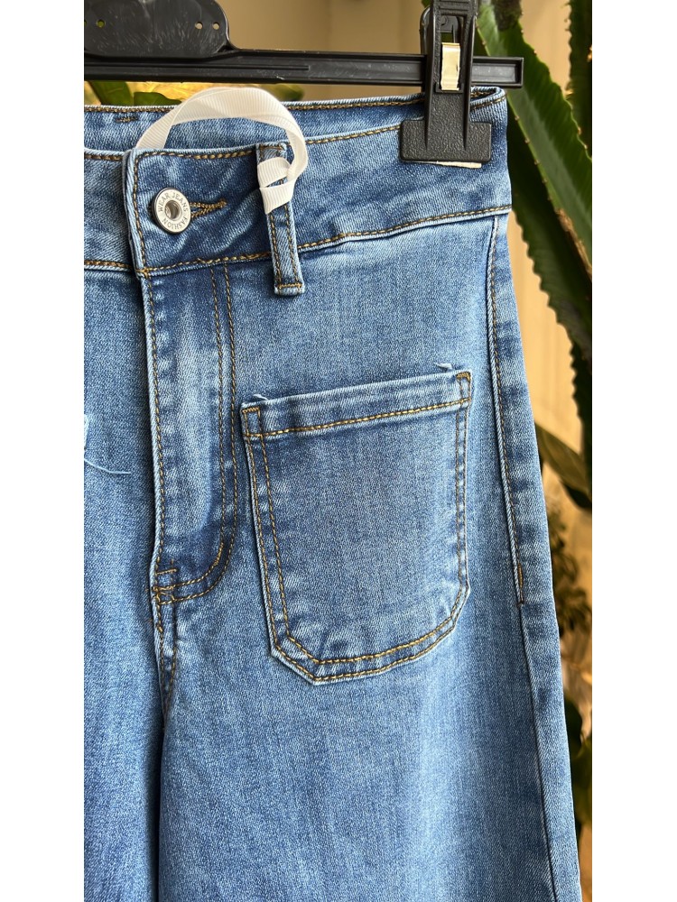 Jeans desflecado bolsillos delanteros cuadrados