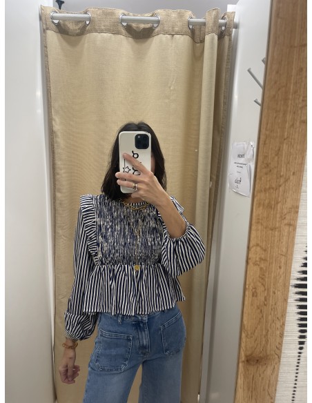 Camisa rayitas con pecho fruncido y doble volante