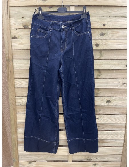 Jeans pespunte delantero y en bajo