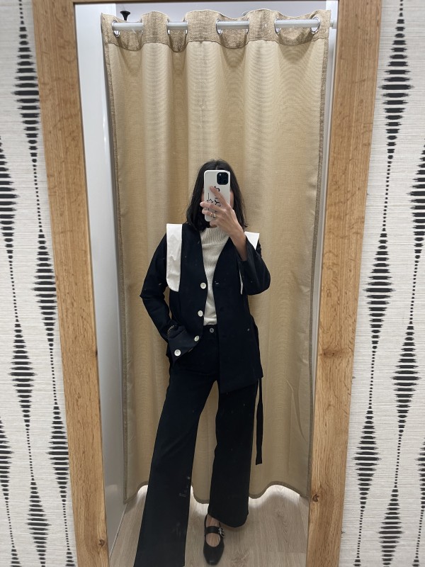 Chaqueta solapas bicolor con cinturon 2