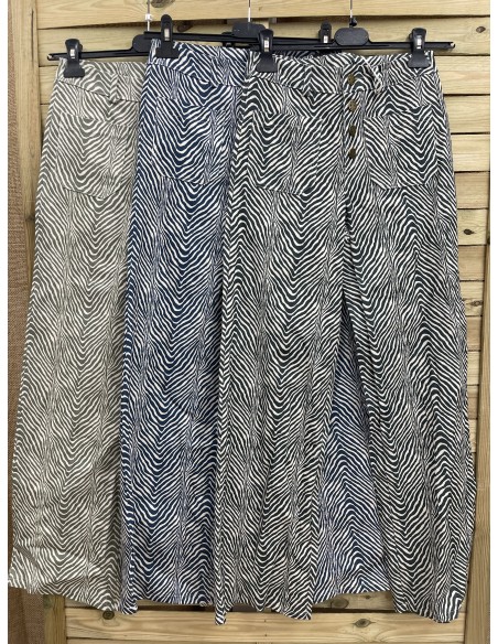 Jeans mini cebra con botones