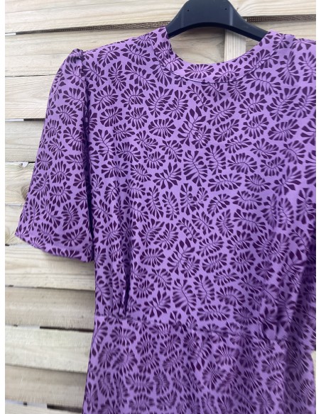 Vestido racimos de gasa con manga corta y triple corte