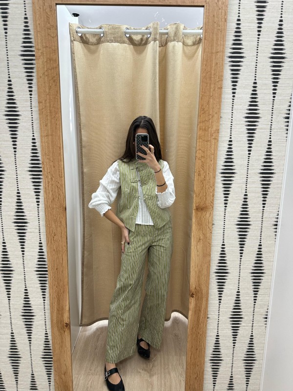 Pantalón rayitas verticales tricolor Luján 2