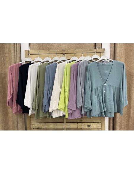 Camisa con doble corte y botones Berta