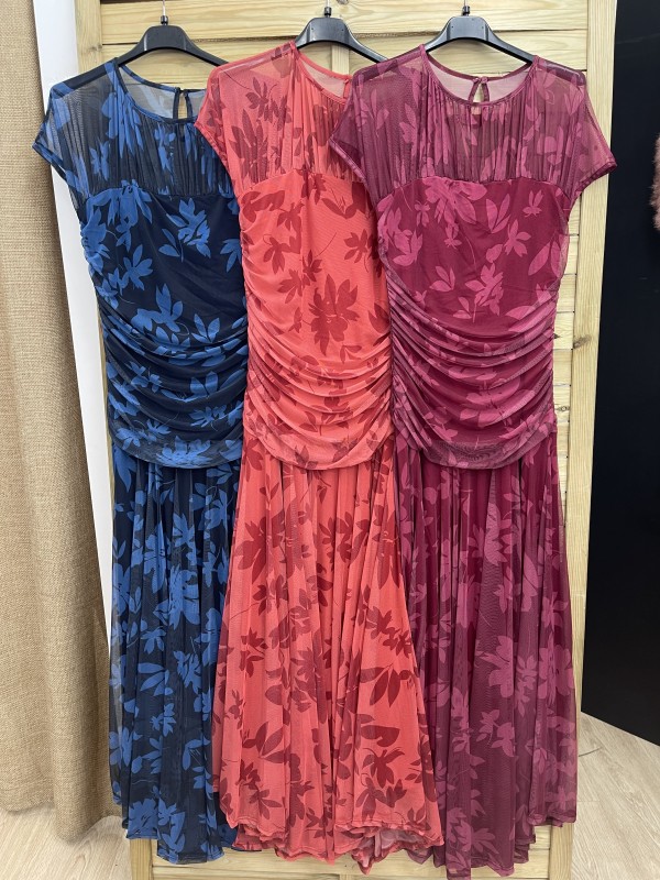 Vestido tul largo de flores con transparencia en hombros