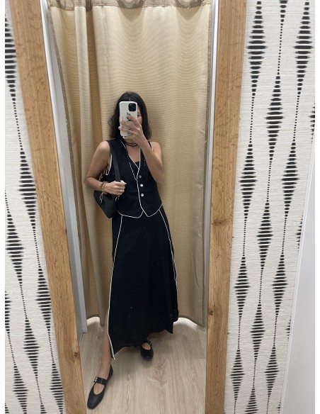 Conjunto de chaleco y falda vivos