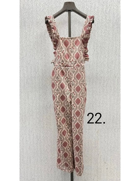 Peto racimos con volantito en sisa