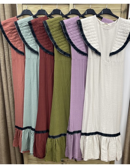 Vestido midi liso con vivos negros con brillito