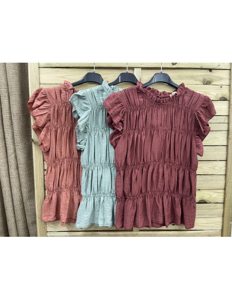 Top de sisa rayitas lisas con cuerpo con frunces