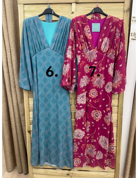 Vestido estampado con manga abullonada y cinta