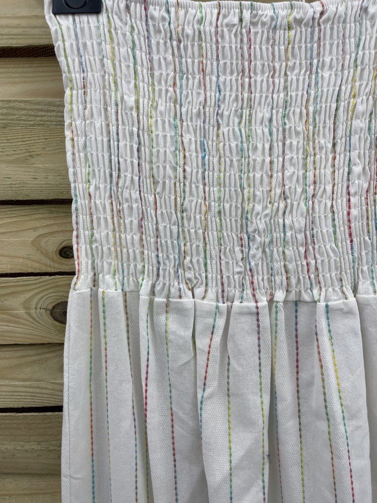 Vestido largo pecho fruncido con hilitos de colores