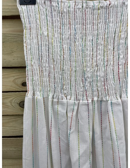 Vestido largo pecho fruncido con hilitos de colores