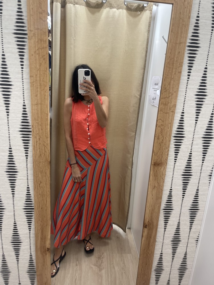 Top lino Irene de sisa botoncitos delanteros