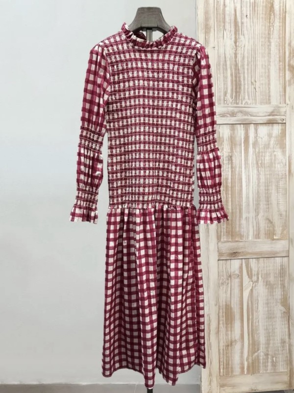 Vestido midi vichy con cuerpo fruncido 2