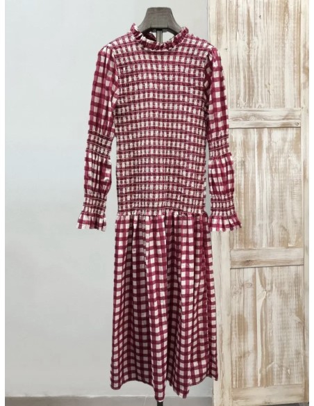 Vestido midi vichy con cuerpo fruncido