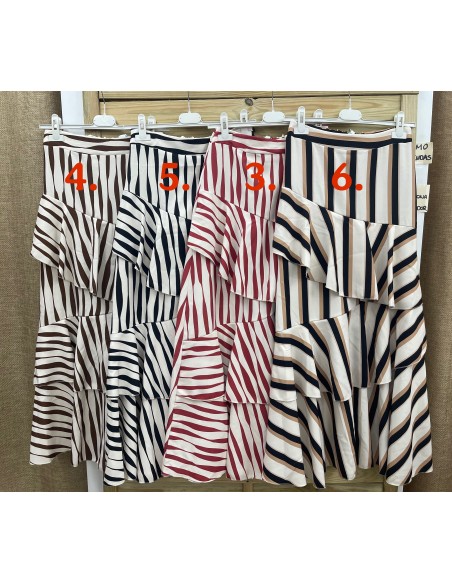 Falda larga estampada con doble volante en diagonal