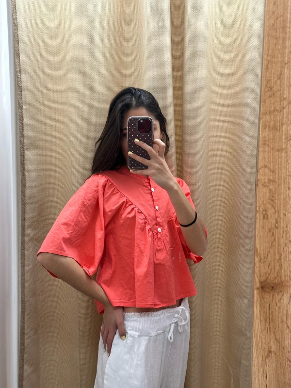 Camisa cuello mao y corte triangulo delantero 2