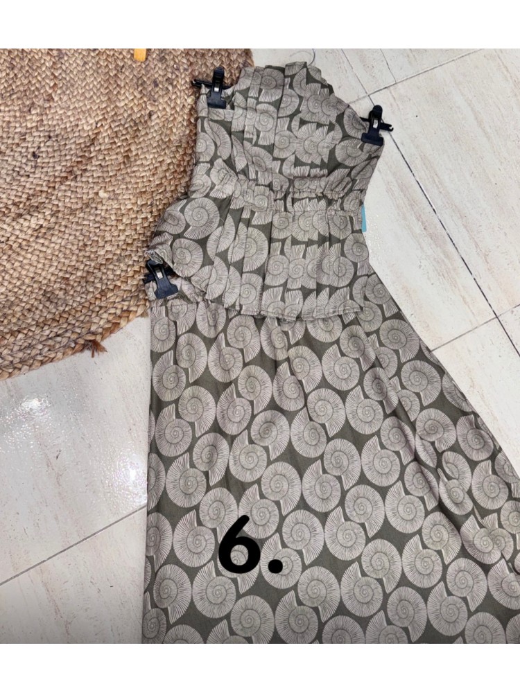 Conjunto estampado con top palabra drapeado