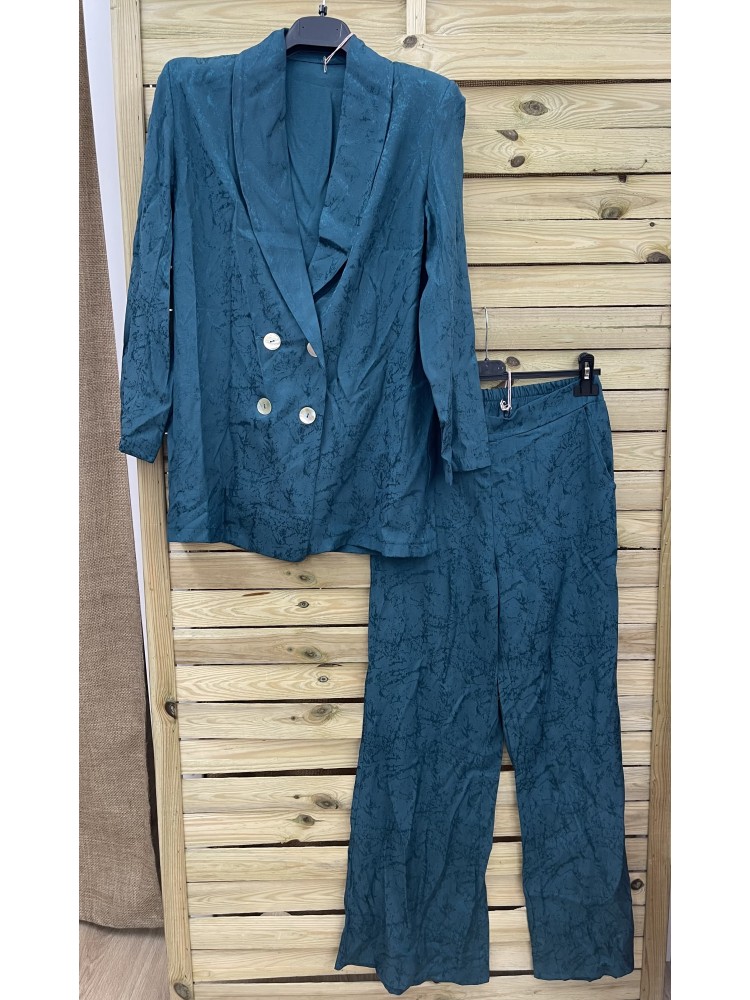 Traje de chaqueta lazada liso