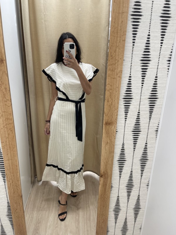 Vestido rayas con detalle flequitos y cinturón negro