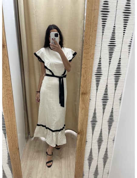 Vestido rayas con detalle flequitos y cinturón negro