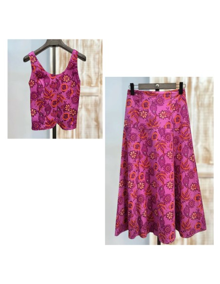 Conjunto flores tricolor de top detalle abertura y falda midi