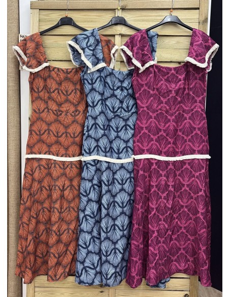 Vestido abanico detalle flequitos en sisa y cadera