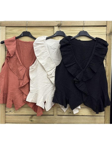 Top suelto con volante delantero y en cintura