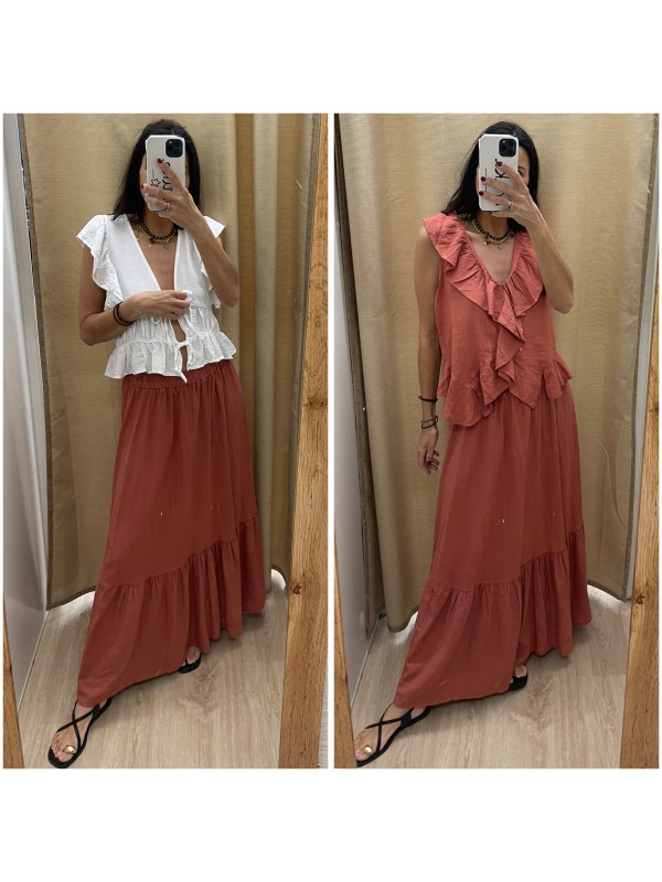 Falda larga con maxi volante en bajo 2